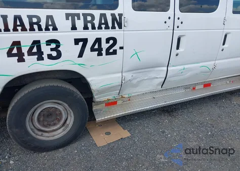 2011 Ford E-350 Super Duty Xlt z USA, uszkodzony, nr VIN 1FBSS3BL7BDA74902